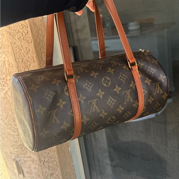 Authentic Louis Vuitton Papillon 30 with Companion - Picture 14 of 15